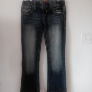 Maurices jeans